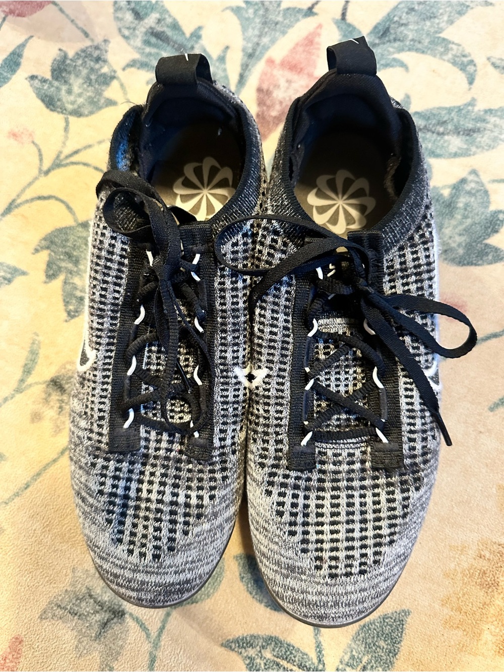 Nike Men's Black and White Knit Training Sneakers VaporMax